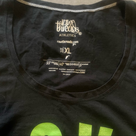 Raw Threads 39.3 Goofy theme sleeveless top - Picture 3 of 5